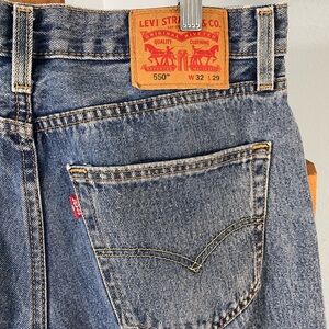 Levi's 550 Relaxed Fit Denim Jeans: excellent condition! ✨💙 Vintage 90s!